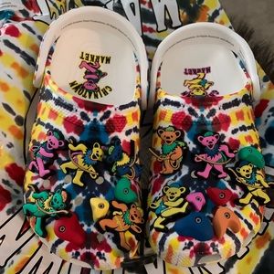 Chinatown Market Grateful Dead Crocs